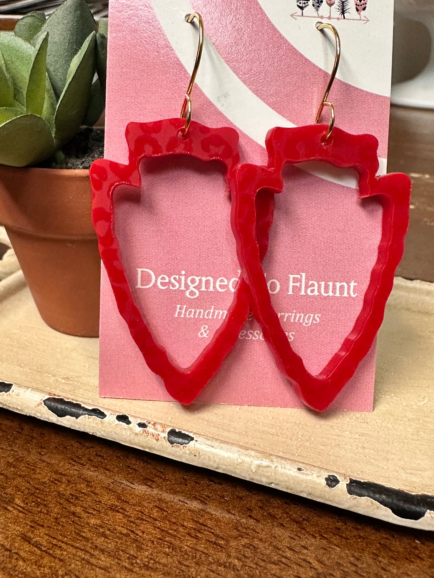 Hollow Arrowhead Dangle Earrings