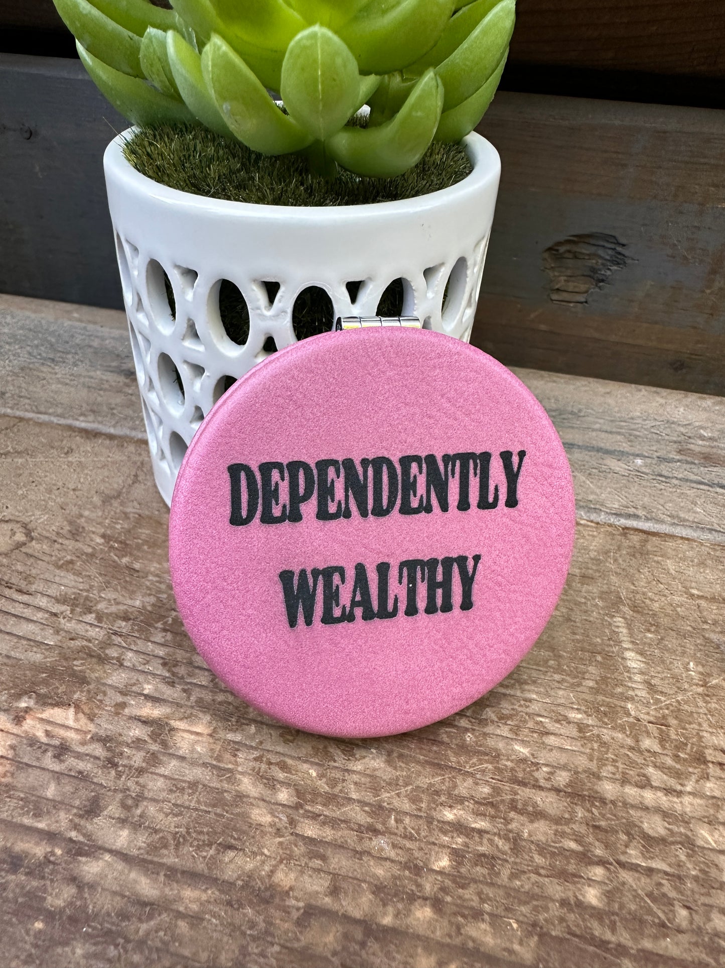 Dependently Wealthy Compact Mirror