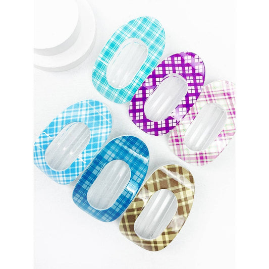Checkered Print Flat Hair Claw