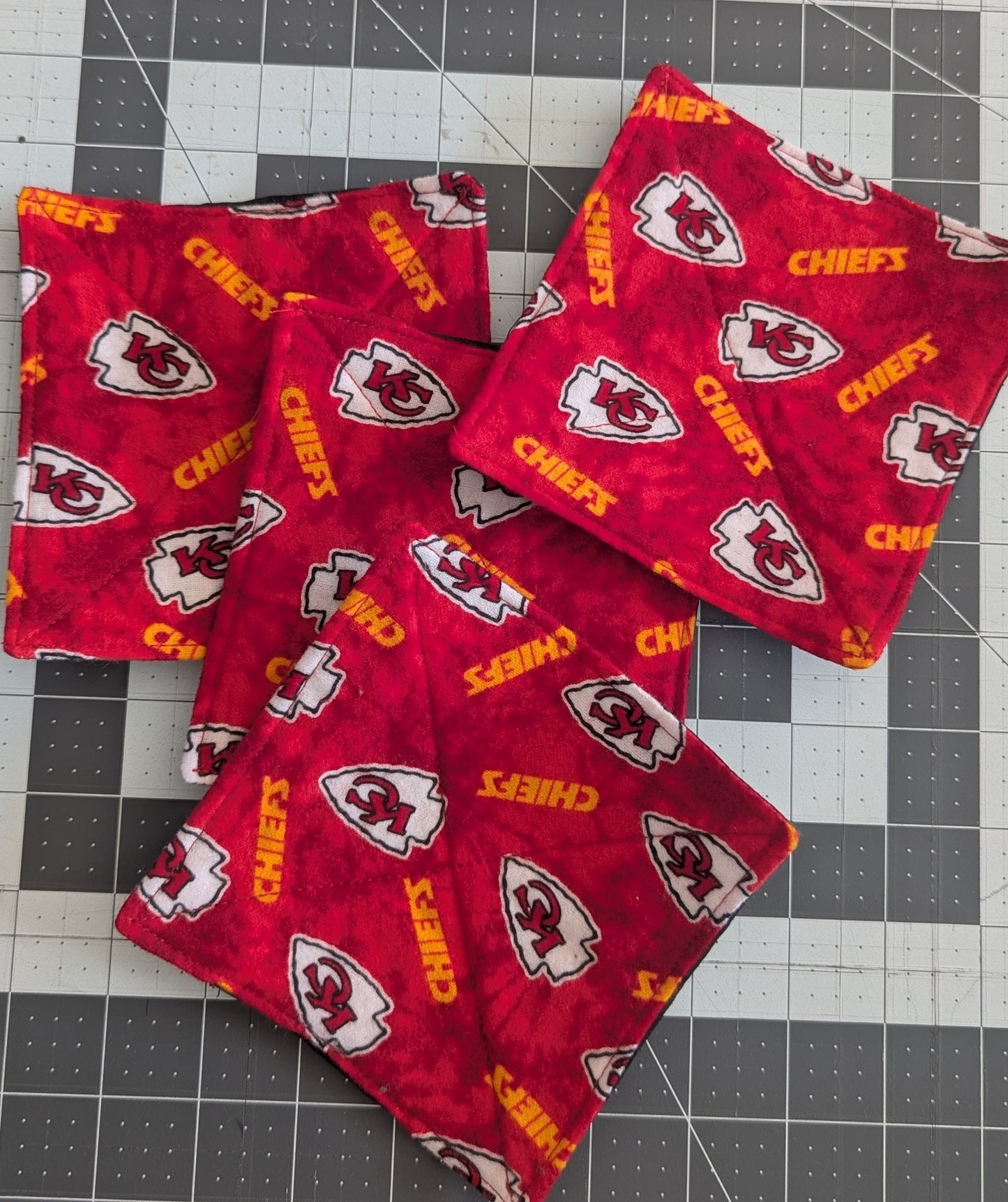 6962d7ad3c88180e99189941_kc-chiefs-red-flannel-coaster-multi_1769624358789.jpg
