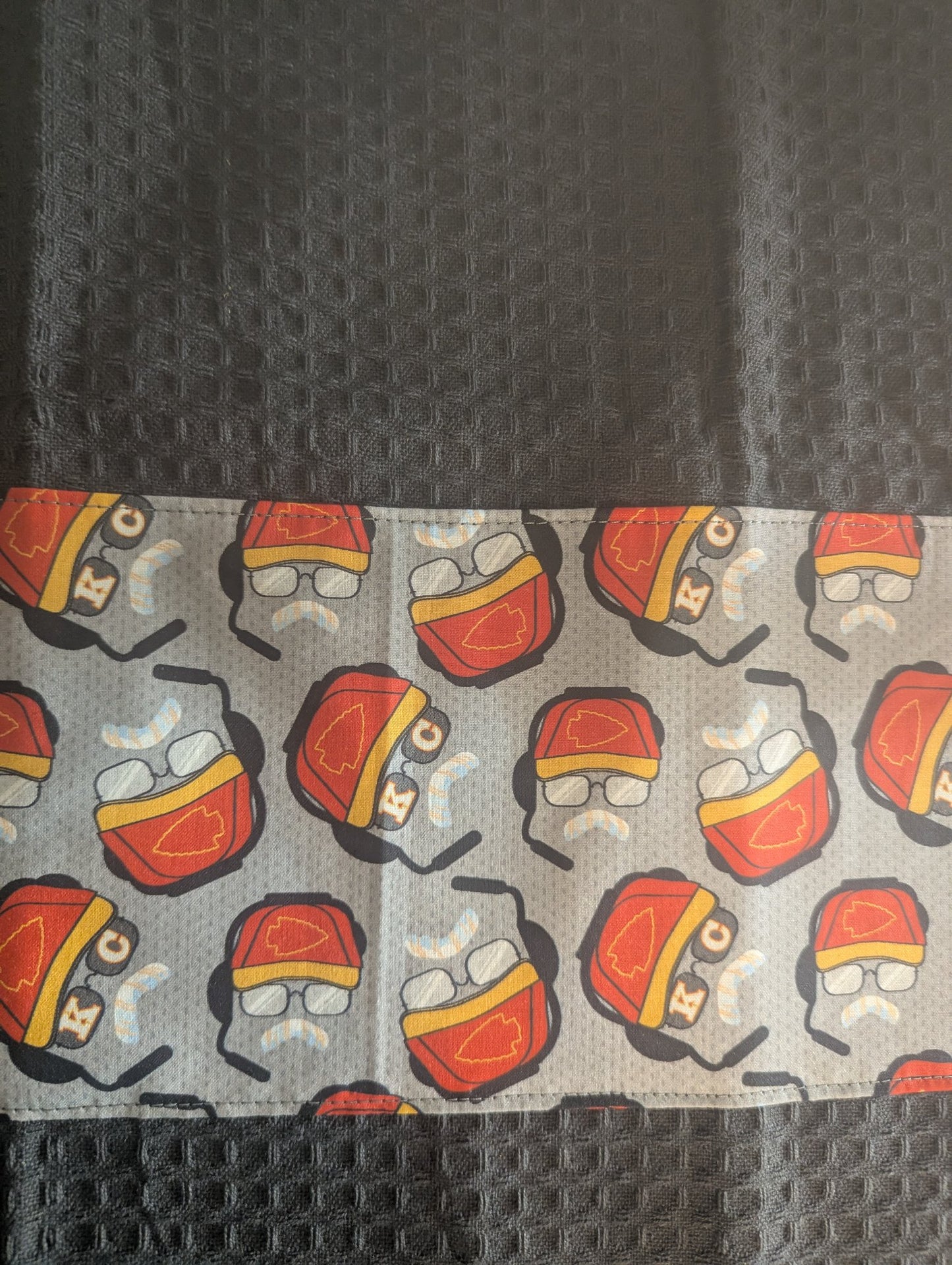 6962d7ad3c88180e99189941_kc-cool-andy-towel-closeup_1787334450939.jpg