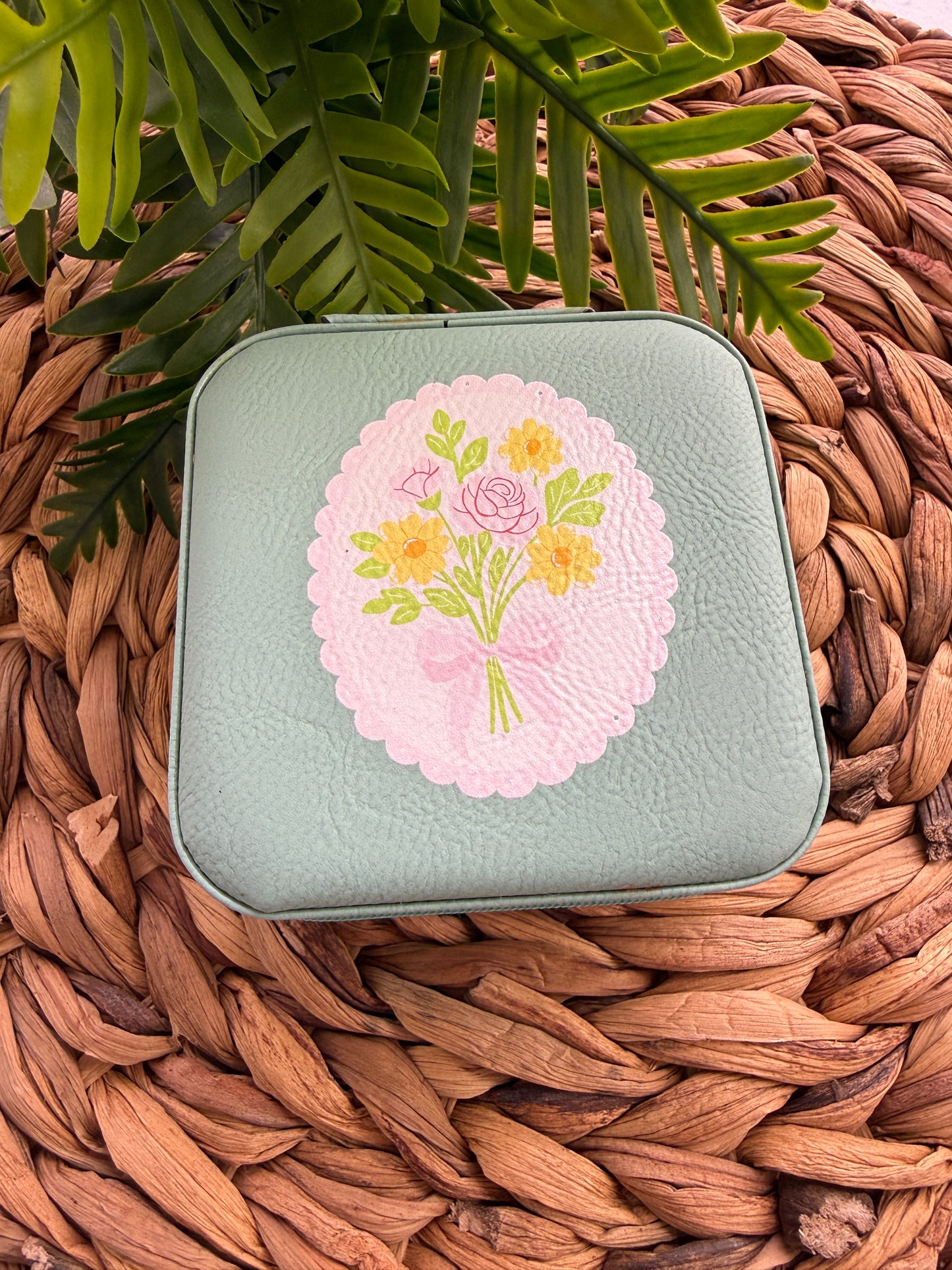 UV Printed Vintage Floral Bouquet Jewelry Box