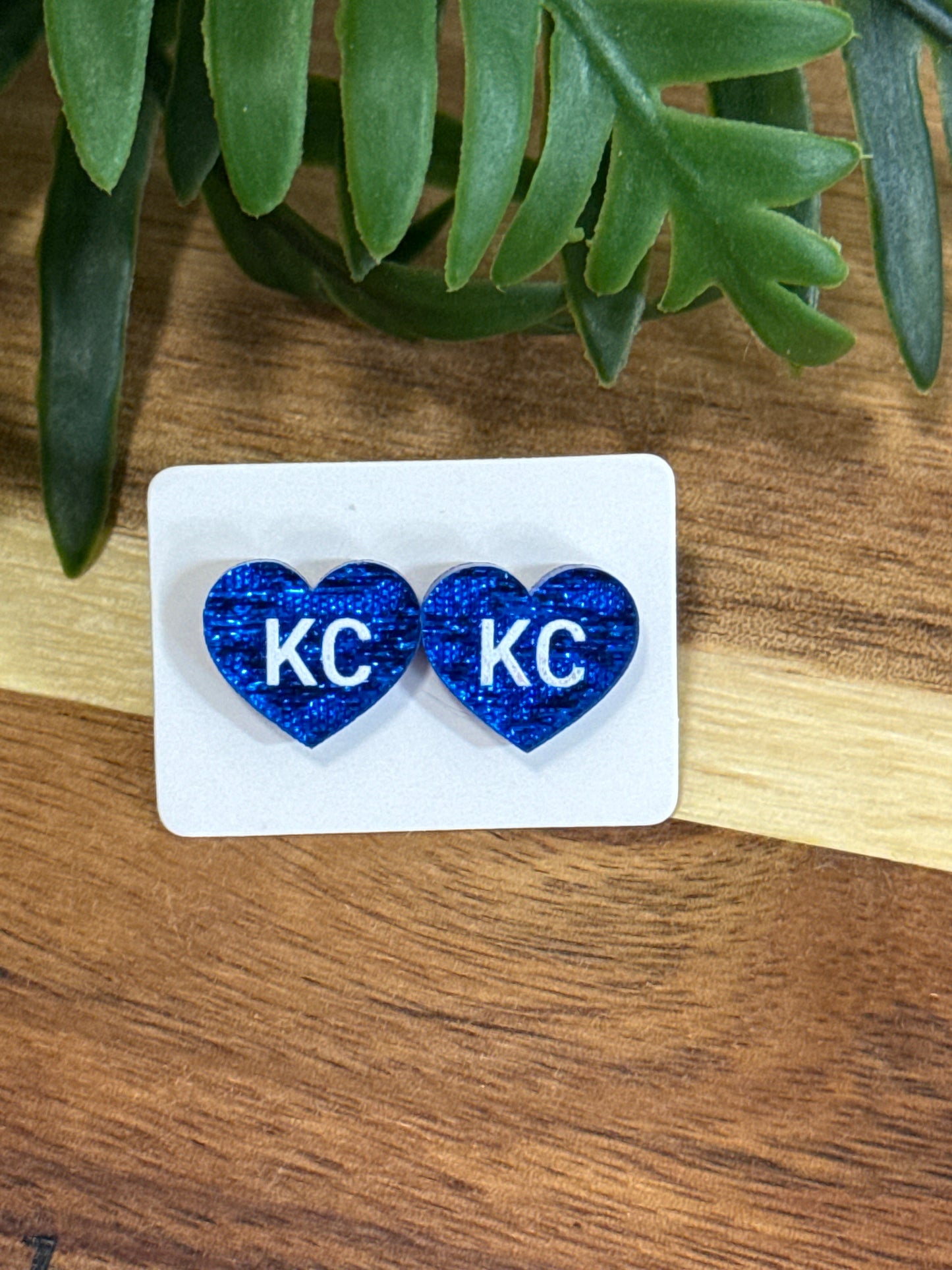 KC Glitter Heart Studs