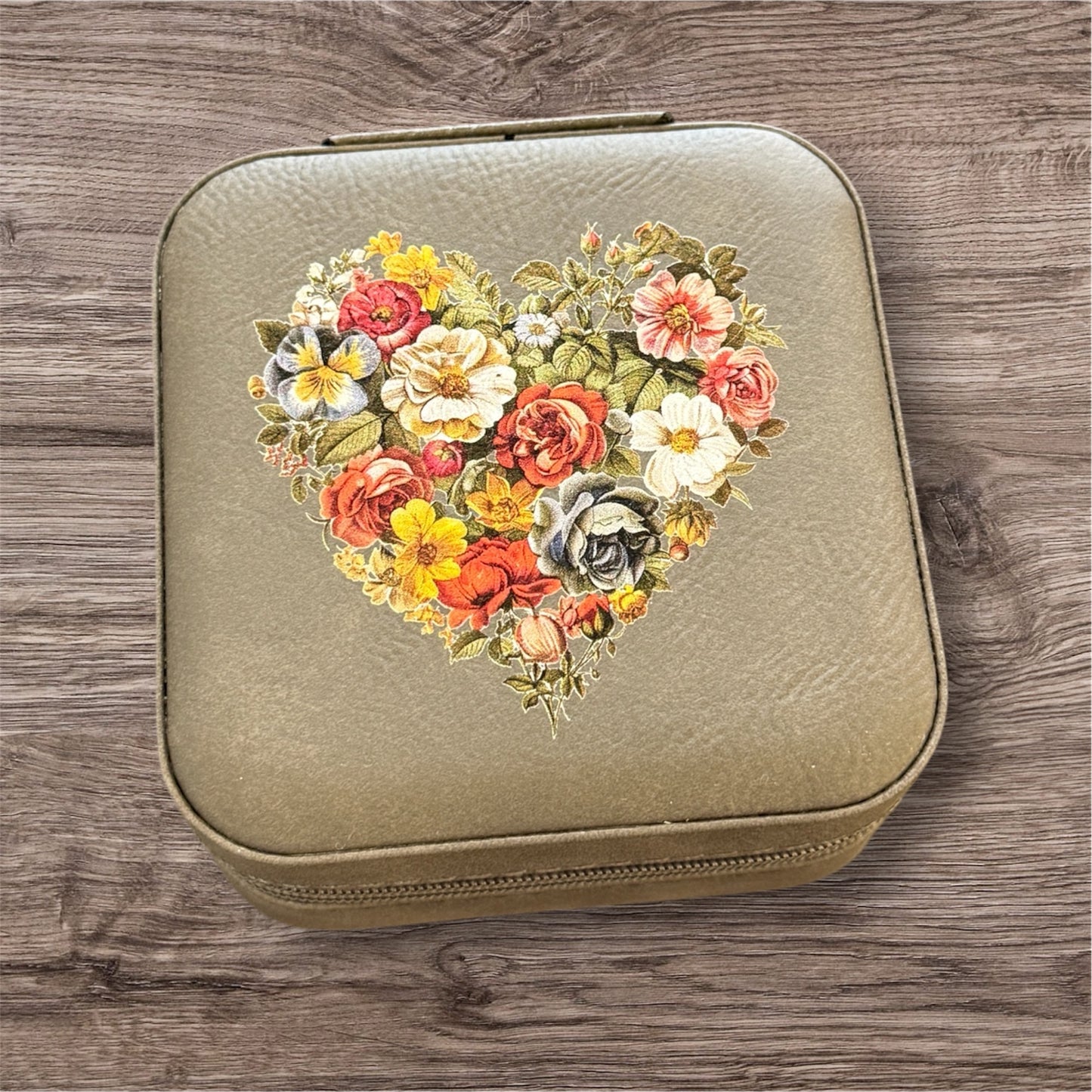 UV Printed Vintage Heart Bloom Jewelry Box