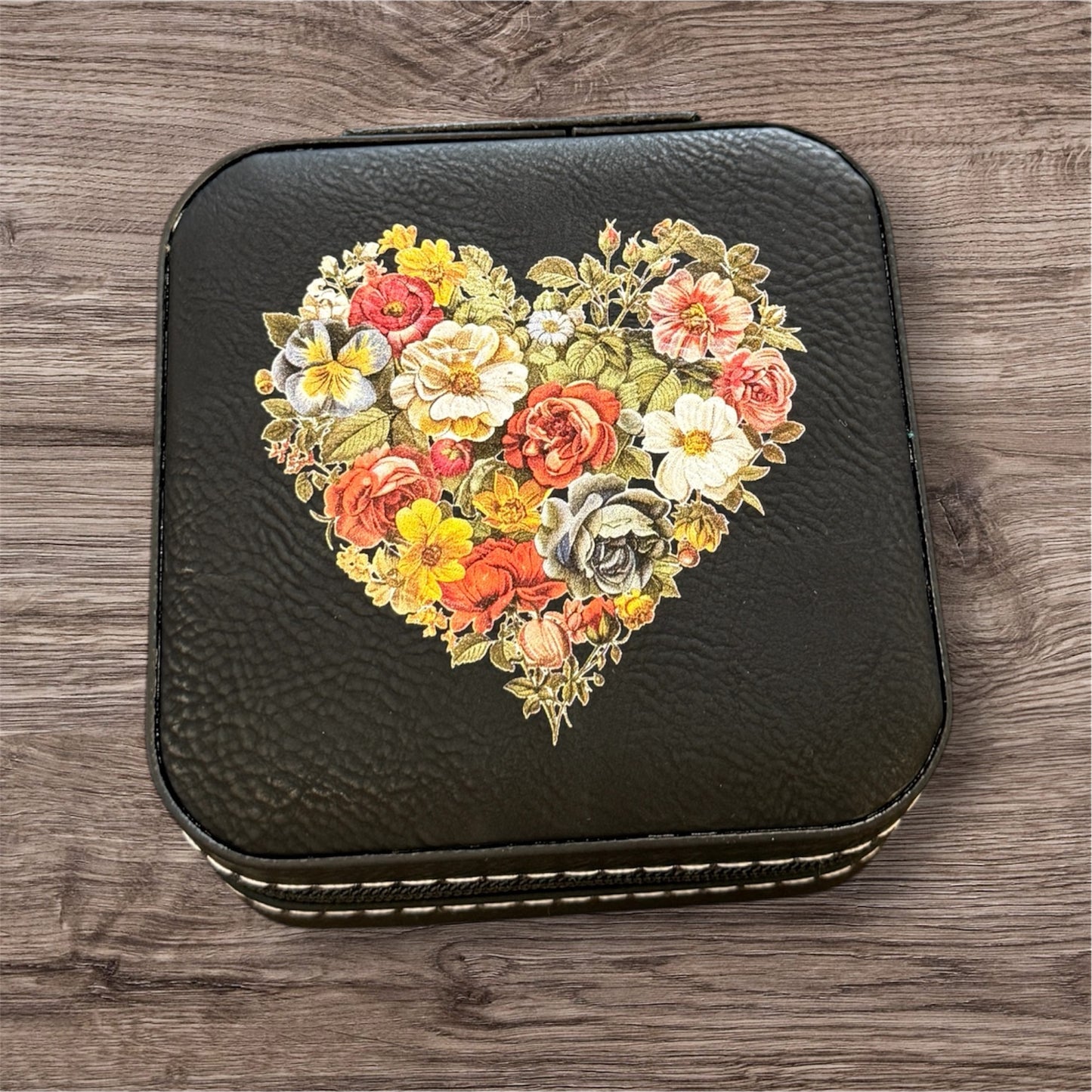 UV Printed Vintage Heart Bloom Jewelry Box