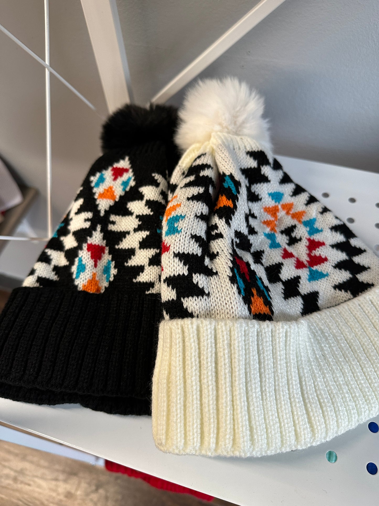 Aztec Print Faux Fur Lined Pom Beanie