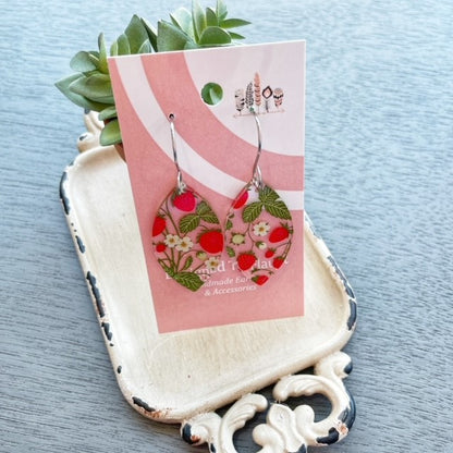 Strawberry Plants Scattered Print Dangle Earrings